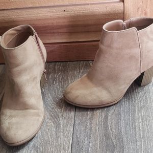 Size 6 Cream Color Booties